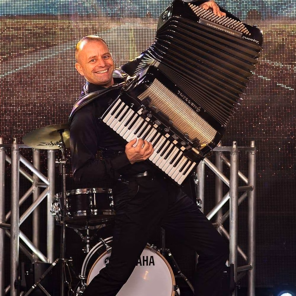 Jovan Vojinović Joca: Harmonikaš čija muzika priča